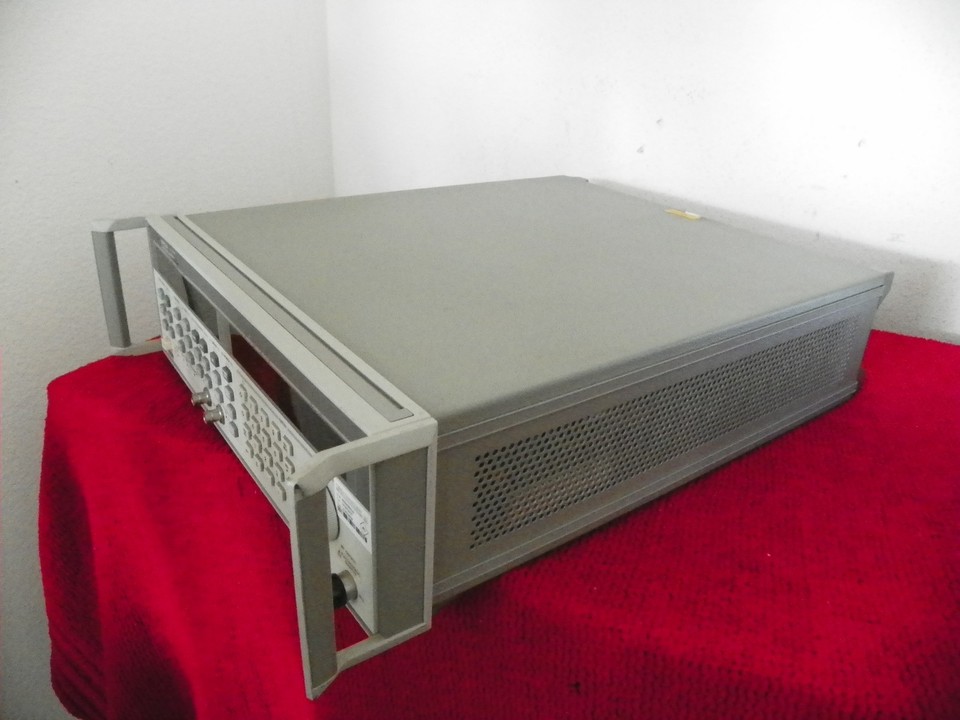 Agilent HP 83752A .01-20GHz Synthesized Signal Sweeper, 3 in stock. | eBay