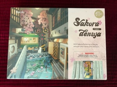 NEW Rolife Sakura Densya TGB01 3D Creative Bookends