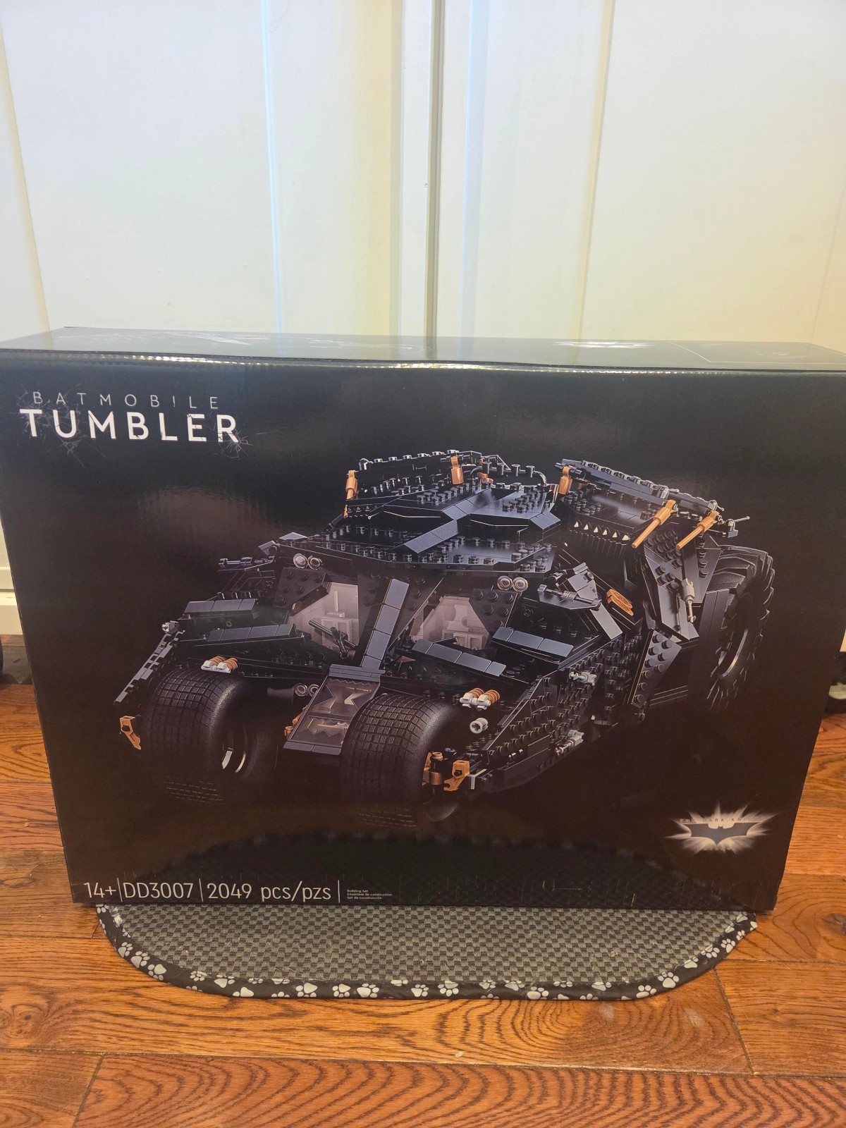 NEW IN BOX UNBRANDED MOC 76240 Batman Batmobile Tumbler 2049 pieces