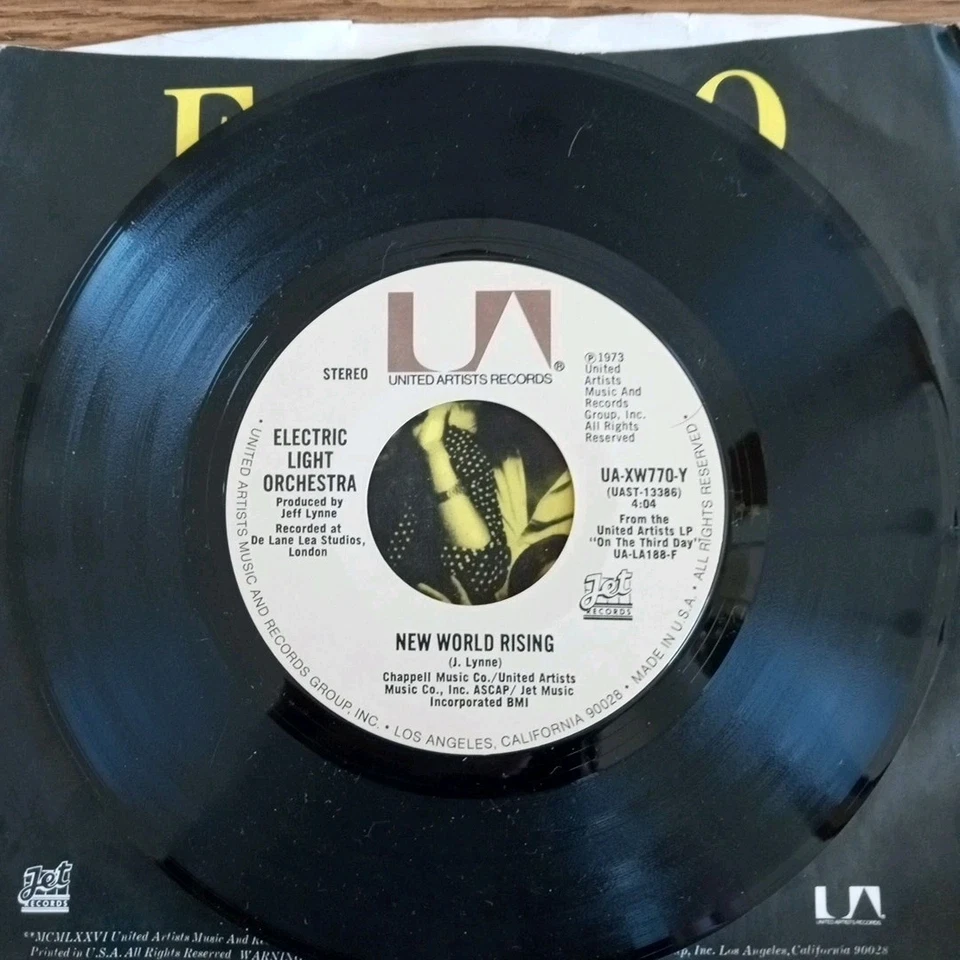 ELECTRIC LIGHT ORCHESTRA - STRANGE MAGIC / NEW WORLD RISING (Single) - Image 2 of 4