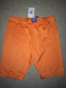short adidas orange femme