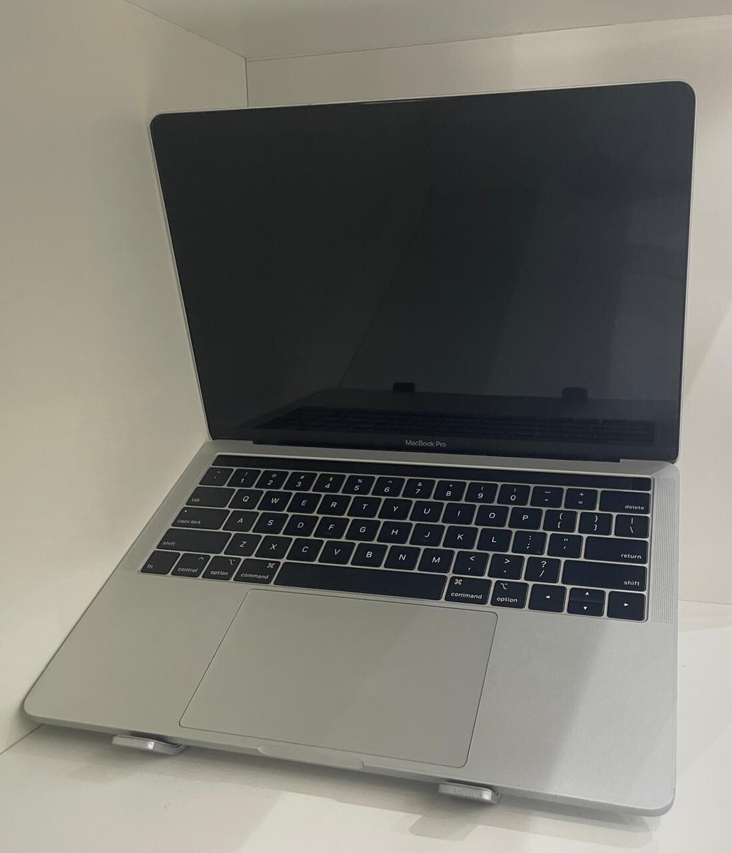 Macbook pro 2018 Core i5, 8GB RAM,512 GB SSD,Silver ,Eng KB Macbook pro 2018 Core i5, 8GB RAM,512 GB SSD,Silver ,Eng KB