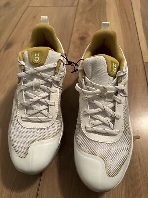 Under Armour Ladies Charged Size 8 Softball Cleats Microtips- New W/O Box.