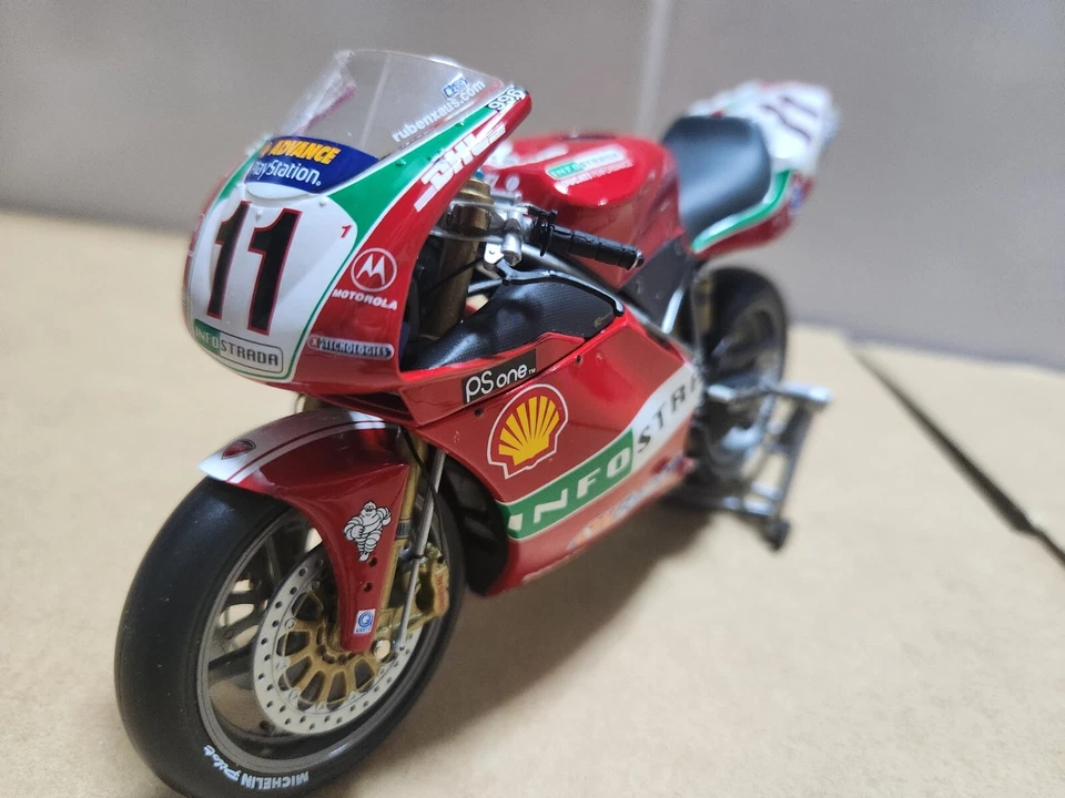 MINICHAMPS 122 011211  DUCATI 996 R  SUPERBIKE 2001  RUBEN XAUS   1:12 - Image 4 of 4