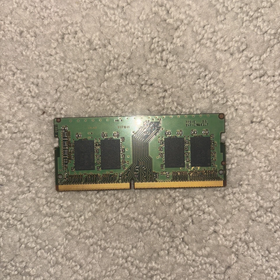 HMA81GS6AFR8N-UH GENUINE HYNIX LAPTOP MEMORY 8GB 1RX8 PC4-2400T-SA1-11 (CA63) - Image 2 of 2