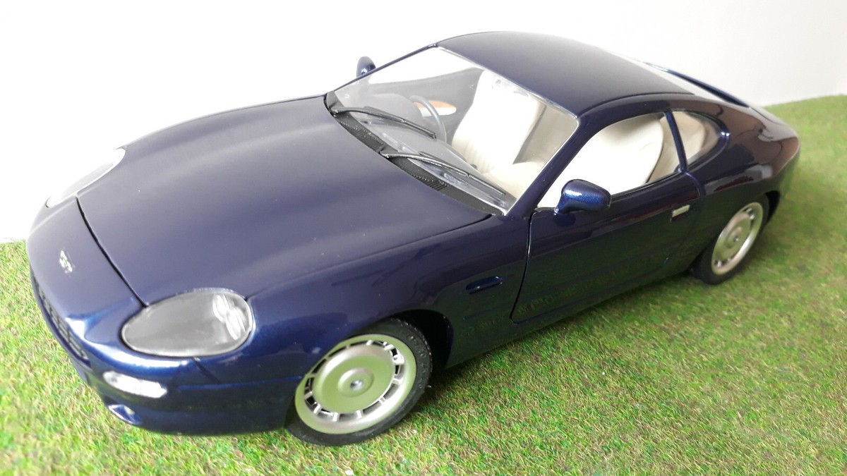 Guiloy 1/18 aston martin db7 - Collection