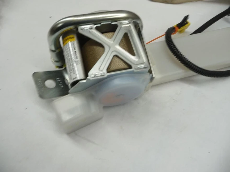 2005 Buick Rainier cinto de segurança esquerdo motorista 19148783 fabricante de equipamento original A1 - Imagem 4 de 4