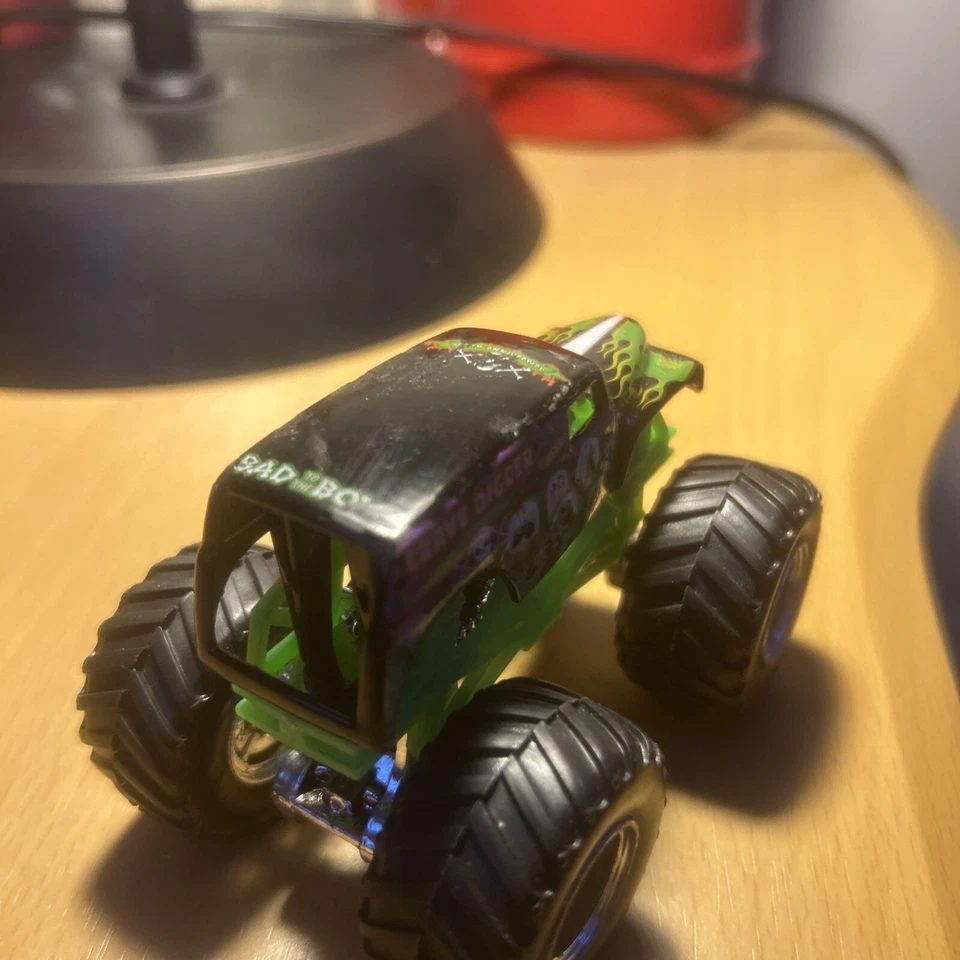 怪物果酱挖掘机20周年纪念 — 第 3/3 张图片