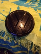 Volkswagen Golfjettapassat Front Emblem Badge Painted Black 2015-2019 Oem Volkswagen Golfjettapassat Front Emblem Badge Painted Black 2015-2019 Oem
