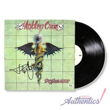 Axl Rose Among Rockers with Autographs in 2013 Topps Archives Baseball 9