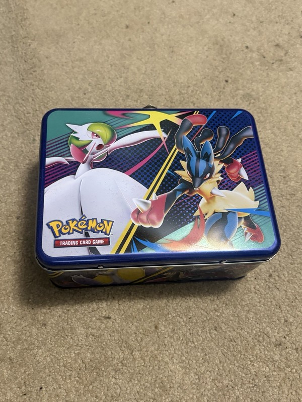 Pokémon Gardevoir & Lucario Collector Tin ****OPENED****
