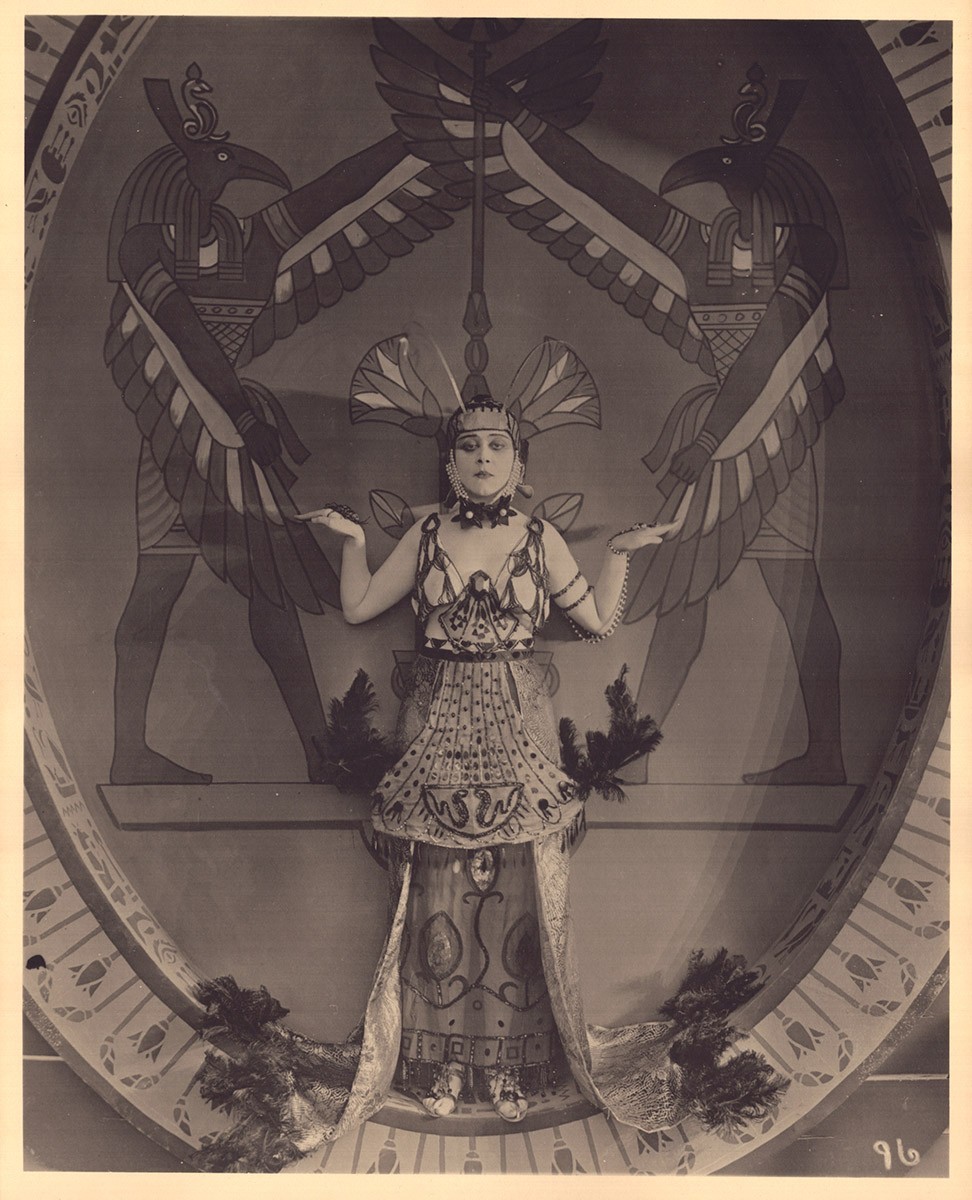 Foto de THEDA BARA como Cleopatra [1917]