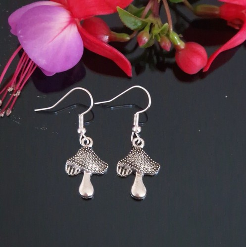 Dangle Drop Earrings Wicca Pagan Boho Symbol Goth Love Xmas Silver Plated Hooks - Picture 20 of 86