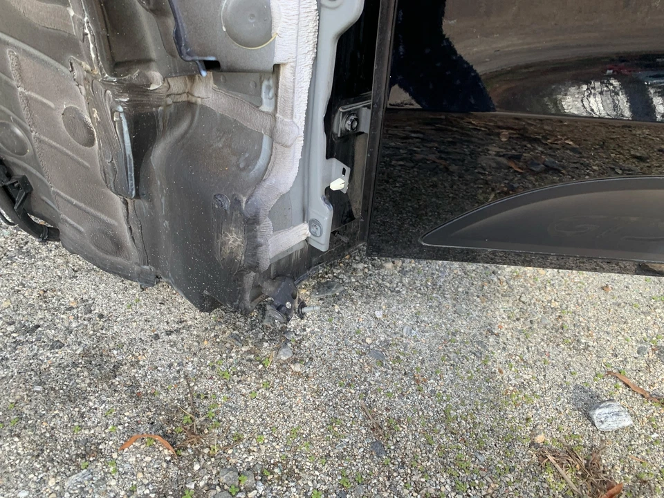 2015 2016 2017 2018 2019 PORSCHE MACAN OEM LEFT ROCKER PANEL *STRUCTURE CUT* Foto 2 de 4