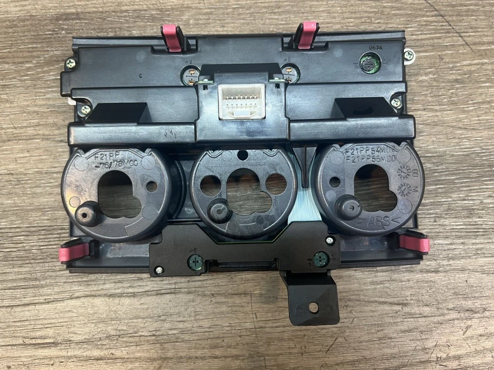 Control de temperatura climático Toyota 4 Runner 2003-2004 OEM F21PP54M00 Foto 2 de 4