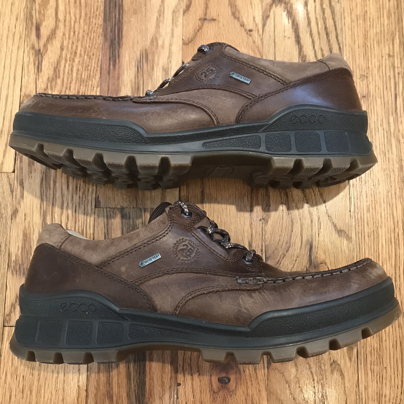 ecco genuine track footwear
