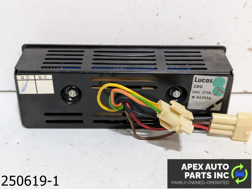 OEM 1980-1987 Jaguar XJ6 4.2L Trip Computer - Image 4 of 4