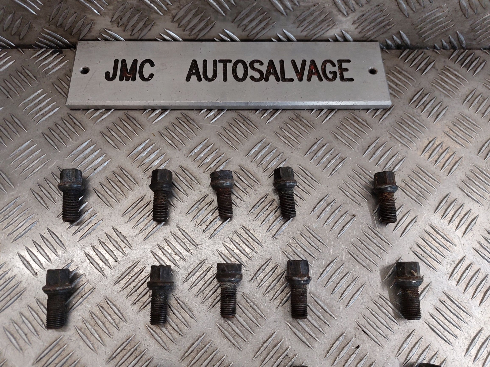 AUDI A4 B6 B7 ALLOY WHEEL BOLTS & LOCKING NUTS + SECURITY KEY 20 SET 20012009 eBay