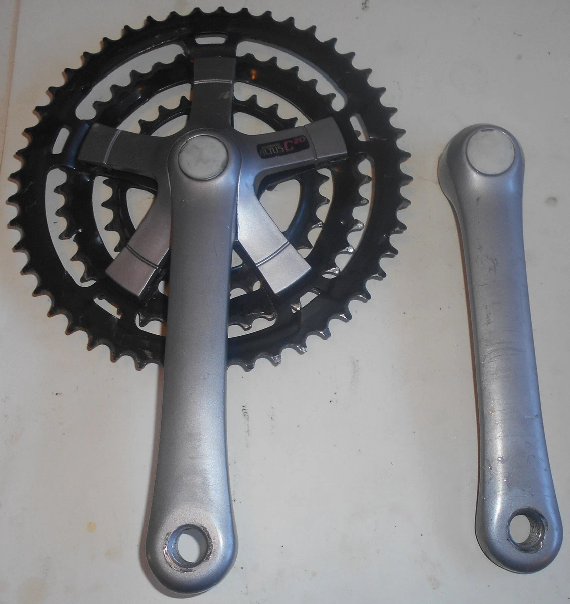 Thun pédalier BSA 68/128 mm acier/plastique noir - Sport
