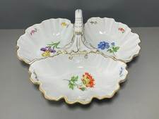 Meissen Cabaret Schale Henkelschale Dreipassig Muschelform bunte Blume viel Gold