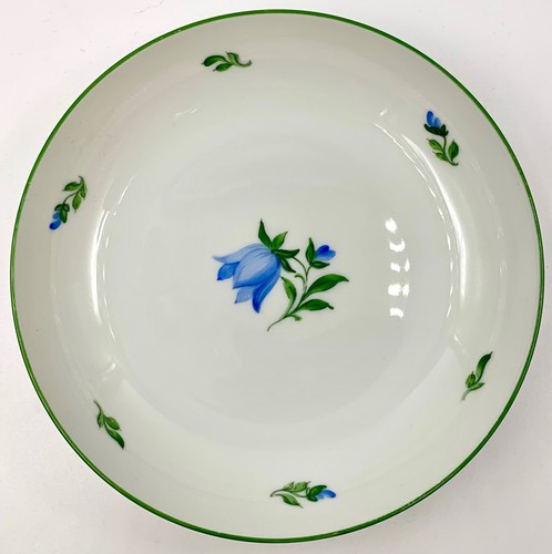 FINE AUGARTEN PORCELAIN 6" BOWL, AUSTRIA, BLUE TULIPS, 691 6605, EXCELLENT COND - Picture 2 of 9