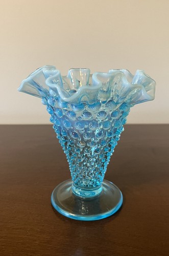 Vintage c1950s Fenton Blue Opalescent Hobnail Double Crimped 5.5” Vase #3656 - Picture 5 of 10
