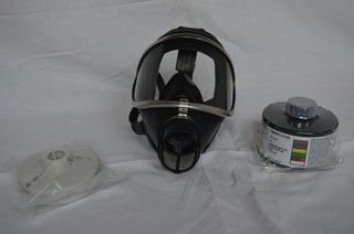 Dräger Atemschutz Maske Panorama Nova RA