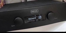 Hegel H390 Integrated Amplifier 2-Channel with Display Black