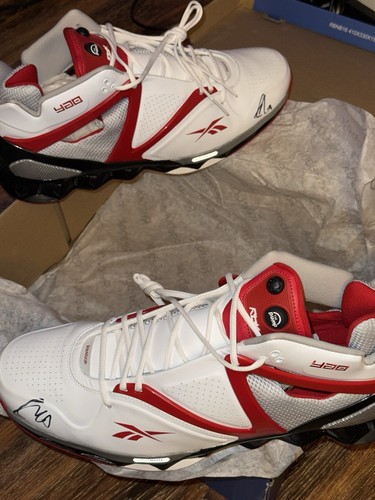 Yao Ming Signed NIB PAIR Reebok NBA GAME Shoes Houston Rockets Autographed BOTH - Picture 6 of 17