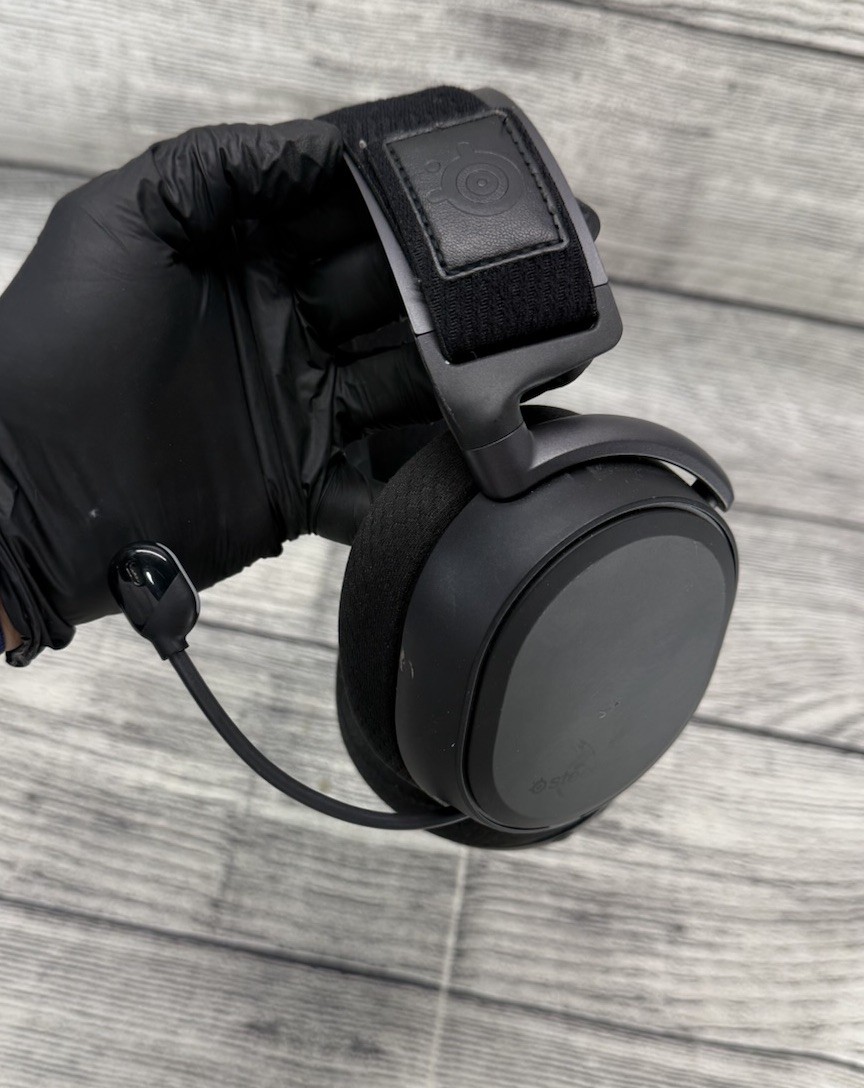 SteelSeries Arctis 7 Black Wireless Gaming Headset - No Dongle
