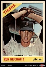 1966 Topps #38 Ron Nischwitz Tigers 3 - VG