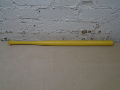 Vintage Wiffle Ball Bat Yellow 30.5"  Second Gen Generation Made in USA Official
