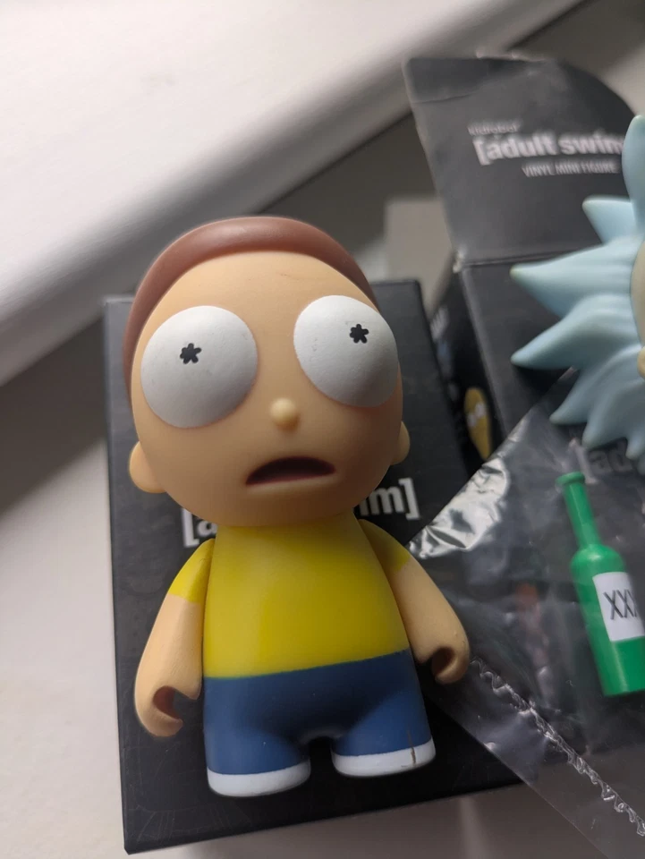 Kidrobot Adult Swim RICK AND MORTY Collectable Vinyl Figures - Image 2 of 4
