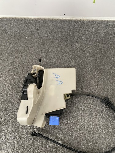 VOLKWAGEN T5 DOOR LOCK MECHANISM INTERNAL DRIVERS SIDE O/S MODULE RIGHT - Picture 6 of 6