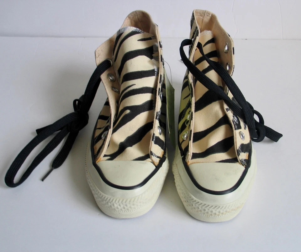 Zapatos De Colección Converse Chuck Taylor All Star Hi Top Cebra Niños 13.5 Wm 2.5 EE. UU. Foto 4 de 4