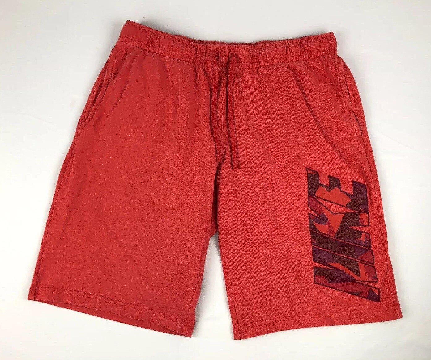 NIKE Shorts Red Vintage Basketball Shorts Mens US Siz… Gem
