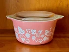 PYREX Pink Gooseberry 473 With Lid EXCELLENT CONDITION