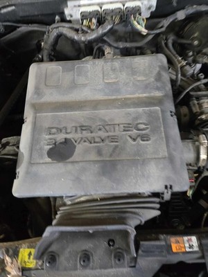 Used Air Cleaner Assembly fits: 2011 Ford Escape 3.0 Grade A
