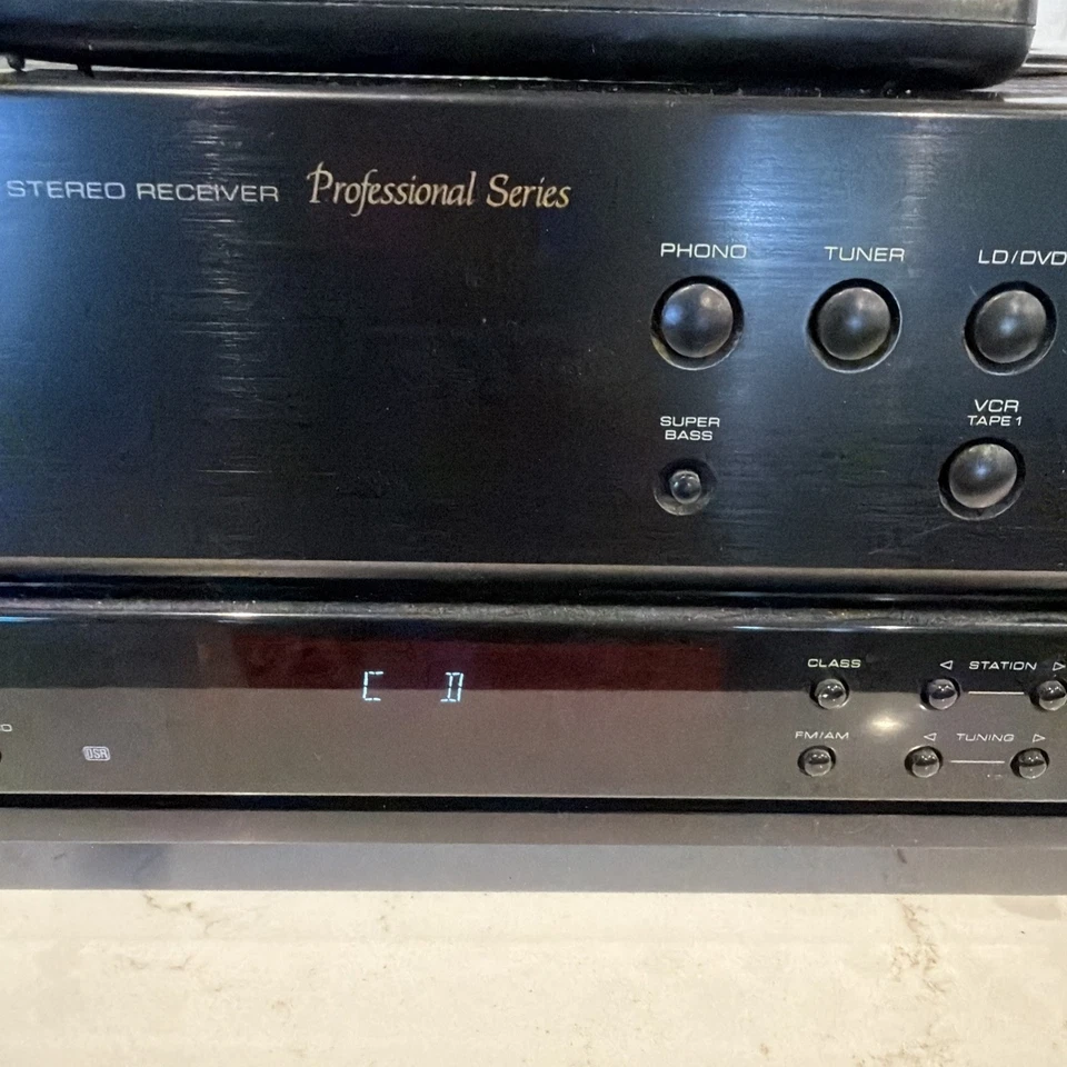Optimus STAV-3570 Digital Synthesized A/V Stereo Receiver With Remote - Image 3 of 4