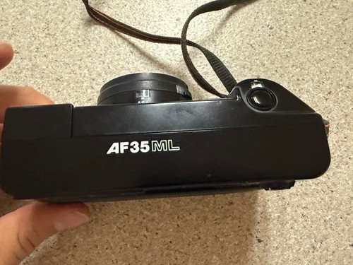 Appareil photo argentique 35 mm Canon AF35ML Autoboy Sureshot JAPON pour pièces uniquement - Photo 4/6