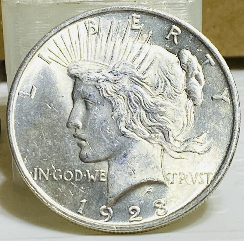 1923 PEACE SILVER DOLLAR - BRILLIANT UNCIRCULATED  - NICE COIN!