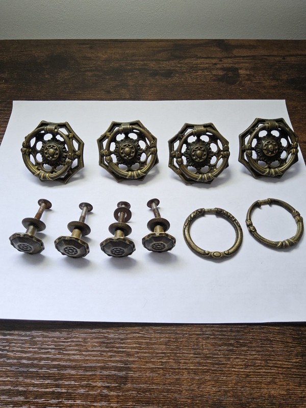 Lot of VNTG KEELER BRASS CO. 4 Ring Pulls 2 ×2 and 4 Drawer Pulls 1 ×1 Brass