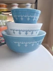 Pyrex Snowflake Blue Garland Mixing Nesting Bowl 401 402 403 Set of 3 Excellent