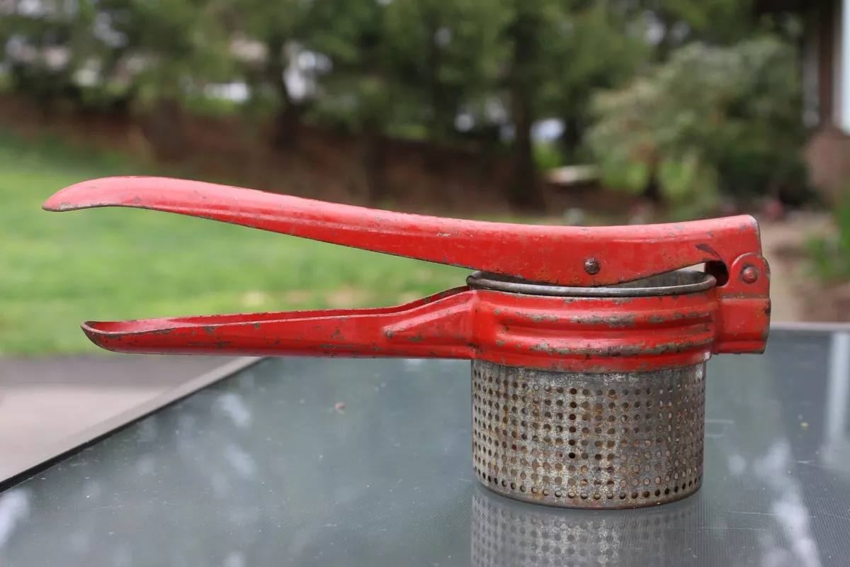 Vintage Red Handled Kitchen Tool Utensil Collection Chippy Paint Potato  Masher Ice Cream Scoop Spatula 