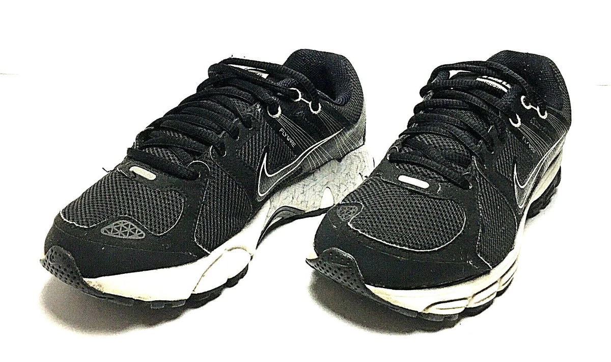 NIKE Structure 15 Flywire Shoes Women s Size 7 472506 001 W 18