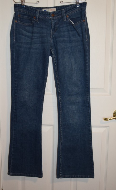 LEVIS DEMI CURVE JEANS - BLUE DENIM - 9M