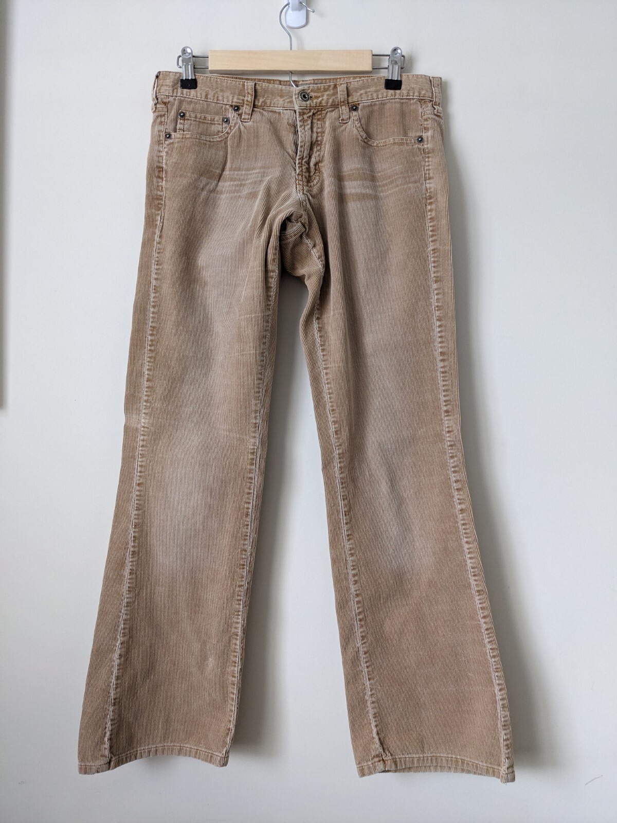 y2k hollister tan corduroy Gem