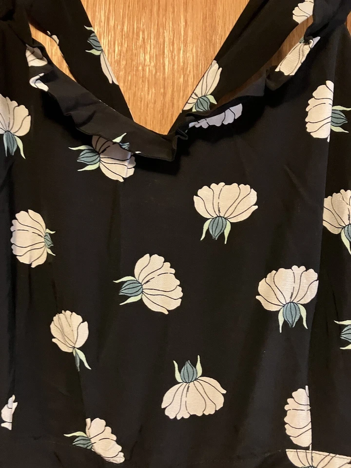 Mono Ann Taylor Loft negro con acento floral, mameluco talla 8 bolsillos rayón Foto 4 de 4