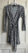 Banana Republic Wrap Dress V-Neck Long Sleeve Medium Stretchy Black white
