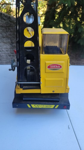Vintage Mighty Tonka Mobile Crane Truck, Pressed Steel Toy, Clam, Bucket - Picture 5 of 5